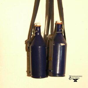 Brocante / Antieke veldfles