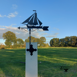 Windwijzer Boot op statief